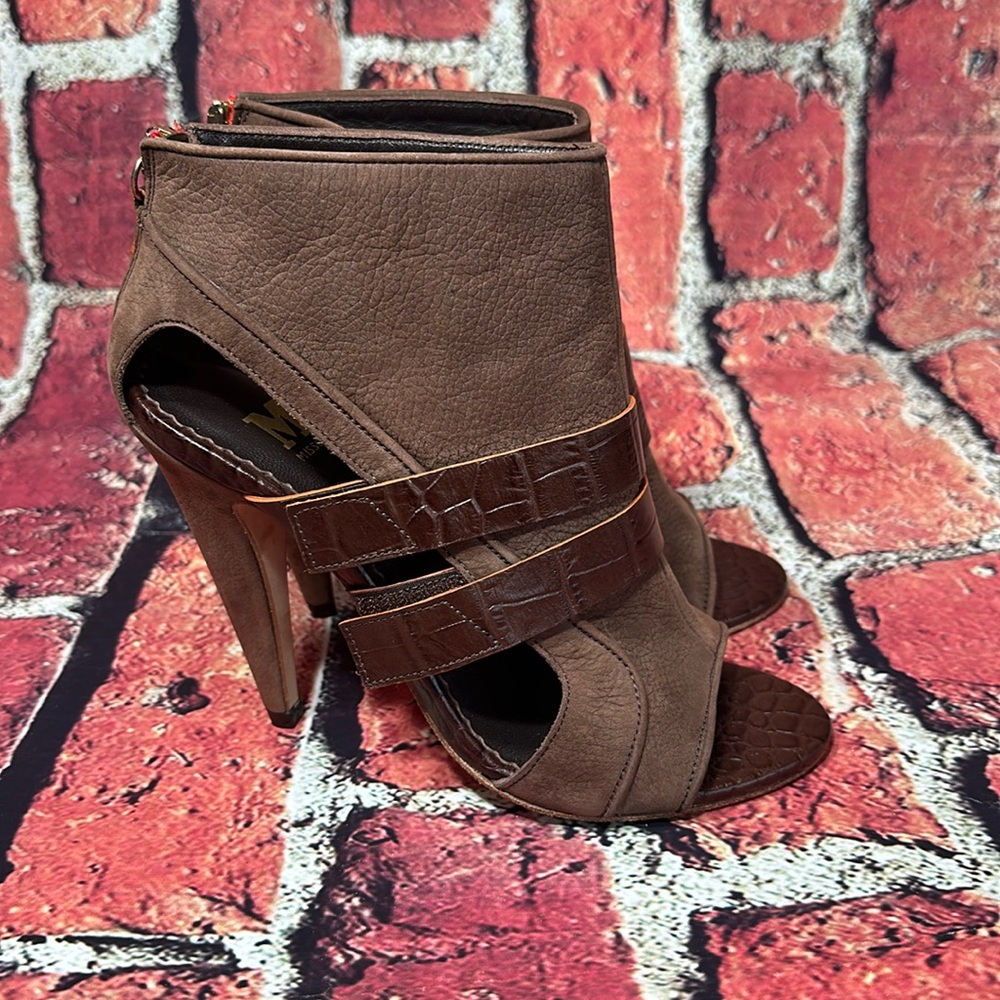 Missoni leather sued open toe women’s boots size 38 US size 8 New